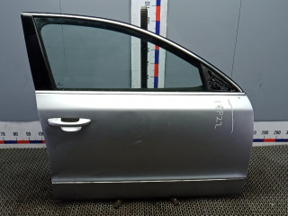дверь передняя правая Skoda Superb 2 поколение 2010, 2.0 л., дизель, хетчбэк 5 дв.