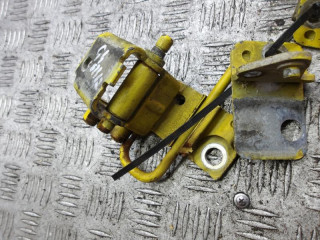 петля двери Volkswagen Golf 3 поколение 2000, 4B0831412B