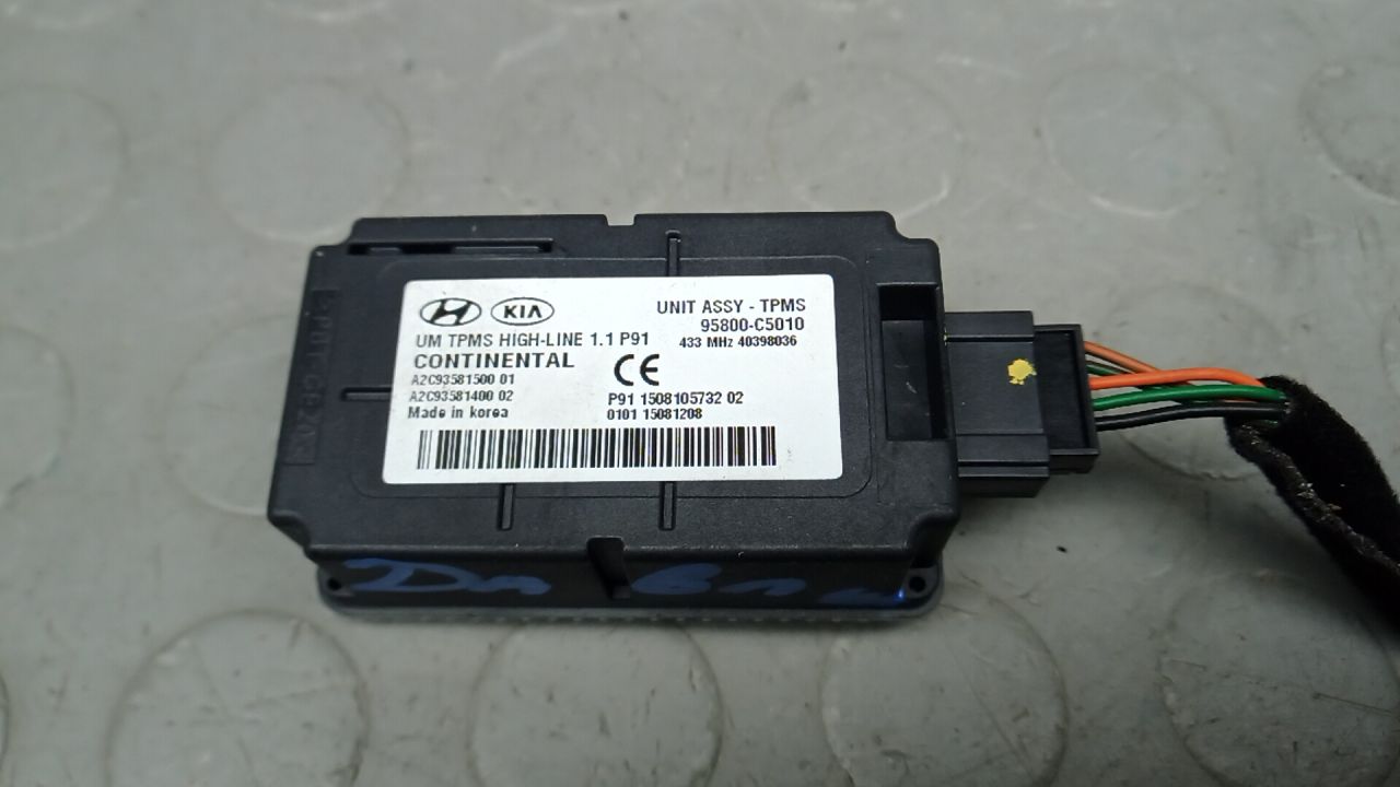 блок контроля давления в шинах Kia Sorento 3 поколение 2015, 2.2 л., дизель, 95800C5010 - фото №1