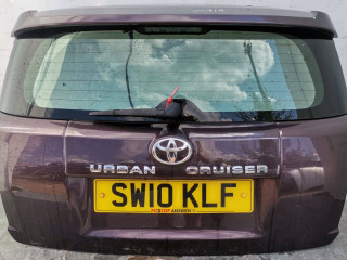 крышка багажника (дверь 3-5) Toyota Urban Cruiser 1 поколение XP110 2010, 1.4 л., 1ND-TV, дизель, 6МКПП, внедорожник 5 дв.