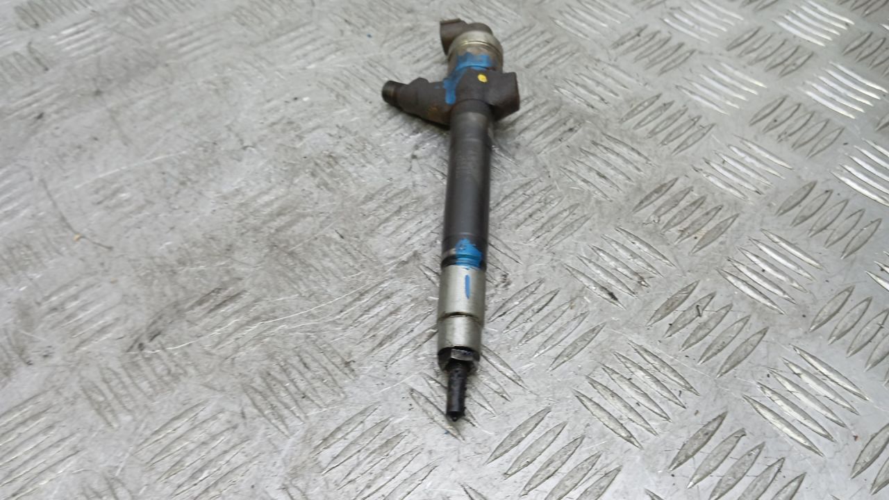 форсунка Citroen Jumper 2 поколение 2008, 2.2 л., дизель, 6C1Q9K546AC - фото №1