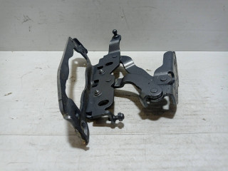 петля капота левая Mercedes-Benz C-Класс W204/S204 2007, 1.8 л., бензин, АКПП, седан, A2048800728004