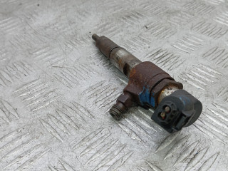 форсунка Peugeot 3008 1 поколение 2011, 1.6 л., дизель, 9674973080