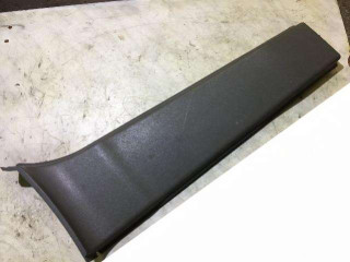 обшивка центральной стойки Land Rover Range Rover 2 поколение 1998, BTR5566