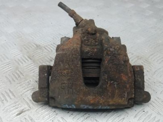 суппорт передний правый Ford Kuga 1 поколение 2011, 2.0 л., дизель, внедорожник 5 дв.