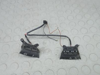 кнопки управления на руле Ford Kuga 1 поколение 2009, 2.0 л., дизель, внедорожник 5 дв.