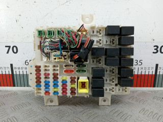 блок предохранителей Mitsubishi Colt 6 поколение (Z20/Z30) 2005, 1.5 л., МКПП, хетчбэк 5 дв., MN108319