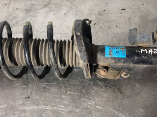 стойка передняя правая Mazda 3 BK [рестайлинг] 2006, 1.6 л., дизель, 5МКПП, хетчбэк 5 дв.