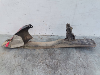 балка подвески передняя (подрамник) Volvo V40 1 поколение 1999, F9Q419, 5МКПП, черный, универсал