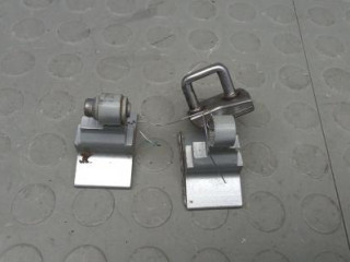 петля двери BMW 5 серия F07/F10/F11 2011, 3.0 л., дизель, хетчбэк 5 дв.