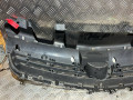 решетка радиатора Opel Zafira 2 поколение (B) [рестайлинг] 2009, 1.6 л., Z 16 XE1, бензин, 5МКПП, минивэн - фото №3