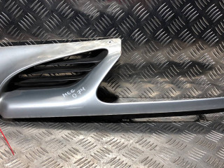 решетка радиатора Renault Scenic 1 поколение 1998, 1.6 л., K7M 690, бензин, 5МКПП, синий, минивэн