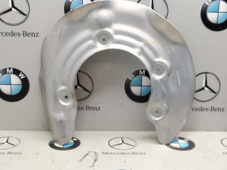 защитный кожух тормозного механизма BMW 2023, 2.0 л., дизель, 300, 6870532
