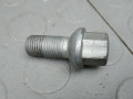 болт колесный Mercedes-Benz M-Класс W164 2007, 3.0 л., дизель, внедорожник 5 дв. - фото №4