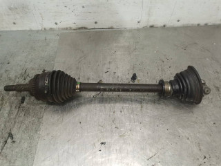 полуось передняя правая (приводной вал, ШРУС) Mitsubishi Carisma 1 поколение 1996, 1.6 л., бензин, 5МКПП, хетчбэк 5 дв.