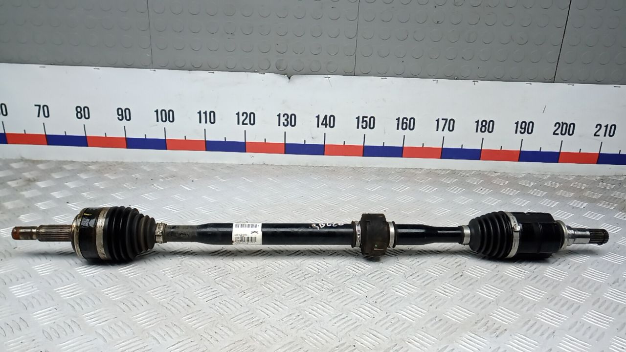 полуось передняя правая (приводной вал, ШРУС) Toyota C-HR 1 поколение AX10 2017, 1.2 л., бензин - фото №1
