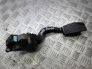 педаль Fiat Grande Punto 1 поколение 2007, 1.2 л., бензин, МКПП, хетчбэк 5 дв., 55702020