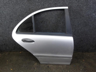 дверь задняя правая Mercedes-Benz C-Класс W203/S203/CL203 2003, 2.2 л., дизель, МКПП, седан
