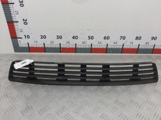 заглушка (решетка) в бампер Audi A4 B5 1998, 1.6 л., МКПП, седан, 8D0807683