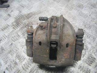 суппорт передний правый Mitsubishi Carisma 1 поколение [рестайлинг] 2001, 1.9 л., дизель, МКПП, хетчбэк 5 дв.