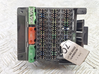 блок предохранителей , 90505470