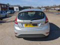магнитола Ford Fiesta 6 поколение 2009, 1.3 л., МКПП, хетчбэк 3 дв., 1846847 - фото №13