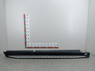 накладка на порог внутренняя Mercedes-Benz GLE W166 2017, 2.0 л., АКПП, внедорожник 5 дв., A1666980225