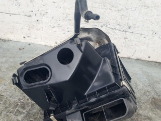 корпус воздушного фильтра Audi A4 B5 1998, 1.8 л., бензин, 5МКПП, седан, 058133837