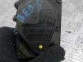 заслонка дроссельная Volkswagen Passat B6 2008, 2.0 л., дизель, 03L128063D - фото №6