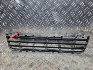заглушка (решетка) в бампер Audi A4 B5 [рестайлинг] 2000, 1.9 л., дизель, МКПП, седан, 8D0807683AA