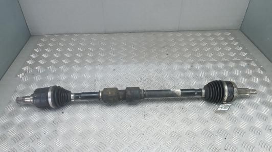 полуось передняя правая (приводной вал, ШРУС) Kia Sportage 3 поколение 2014, 1.7 л., CRDi, дизель, МКПП, внедорожник 5 дв. - фото №1