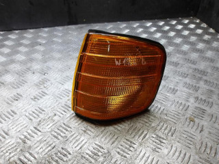 поворотник левый Mercedes-Benz S-Класс W126 / C126 1982