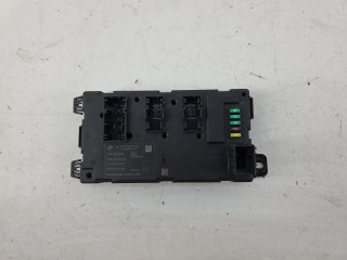 блок предохранителей BMW 4 серия F32/F33 2015, 2.0 л., бензин, АКПП, 9329701