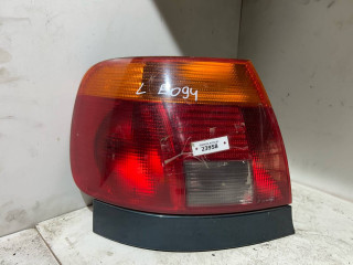 фонарь задний левый Audi A4 B5 1995, 1.8 л., бензин, седан