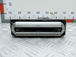 магнитола Renault Megane 2 поколение 2003, 1.6 л., МКПП, хетчбэк 5 дв., CDXR3300