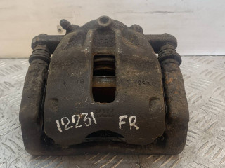 суппорт передний правый Nissan Micra 4 поколение (K13) 2011, 1.2 л., бензин, МКПП, хетчбэк 5 дв.