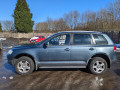 подножка Volkswagen Touareg 1 поколение 2005, 2.5 л., МКПП, внедорожник 5 дв. - фото №6