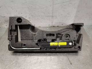 домкрат Volkswagen Passat B6 2007, 1.9 л., дизель, 6МКПП