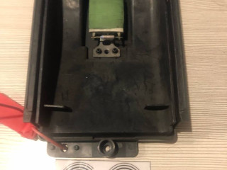 сопротивление печки Volkswagen Golf 4 поколение 1998, 1.4 л., AKQ, бензин, 5МКПП, хетчбэк 5 дв.