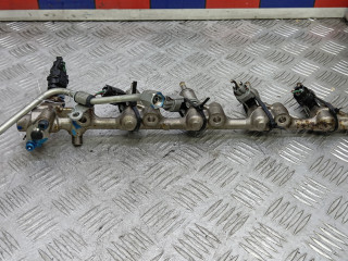 топливная рампа Toyota C-HR 1 поколение AX10 2017, 1.2 л., бензин, BN