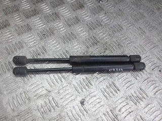 амортизатор крышки багажника (3-5 двери) Audi A4 B5 1999, 1.8 л., бензин, АКПП, седан, 8D5827552F