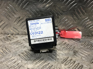 блок управления центральным замком Toyota Yaris Verso 1 поколение XP20 2003, 1.4 л., дизель, МКПП, 89741-52021, 619825-000, CE0122, 020313