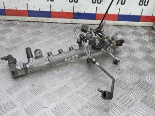 топливная рампа Volkswagen Passat B6 2009, 2.0 л., дизель, 03L130089