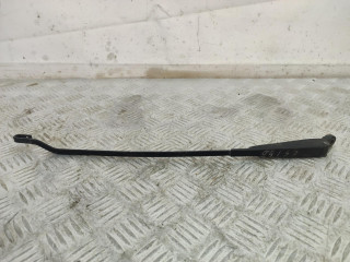 щеткодержатель (поводок стеклоочистителя, дворник) Opel Corsa B 2000, 1.0 л., бензин, МКПП, хетчбэк 5 дв., 90386266