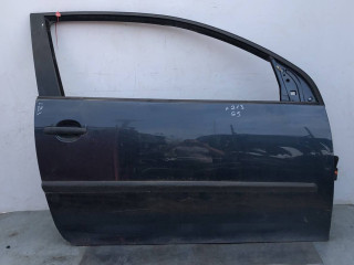 дверь передняя правая Volkswagen Golf 5 поколение 2005, 1.9 л., дизель, 5МКПП, черный, хетчбэк 5 дв.