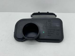 горловина бачка омывателя BMW 5 серия G30/G31 2018, 7357287