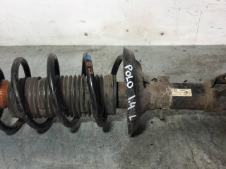 стойка передняя левая Volkswagen Polo 4 поколение 2001, 1.4 л., бензин, универсал