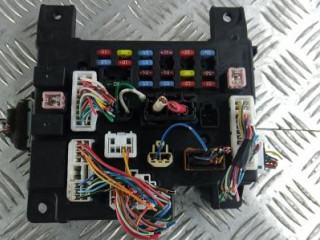 блок предохранителей Peugeot 4007 1 поколение 2008, 2.2 л., HDi, дизель, МКПП, внедорожник 5 дв., 8637A319