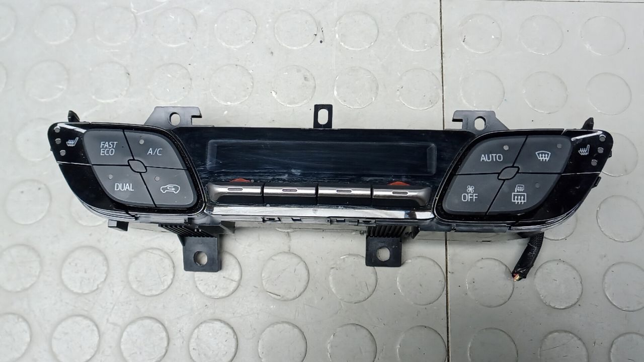 блок управления печки / климат-контроля Toyota C-HR 1 поколение AX10 2017, 1.2 л., бензин - фото №1