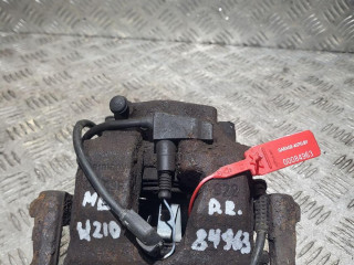 суппорт передний правый Mercedes-Benz E-Класс W210/S210 [рестайлинг] 1999, 2.2 л., OM 611.960, дизель, АКПП, синий, универсал